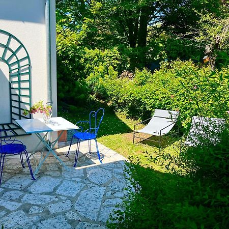 ホテル Le Jardin Enchante ジヴェルニー エクステリア 写真
